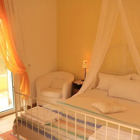 - Lemon - Orange Vila