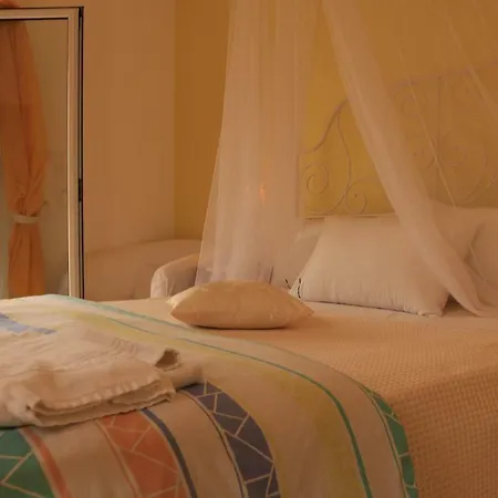 - Lemon - Orange Vila *